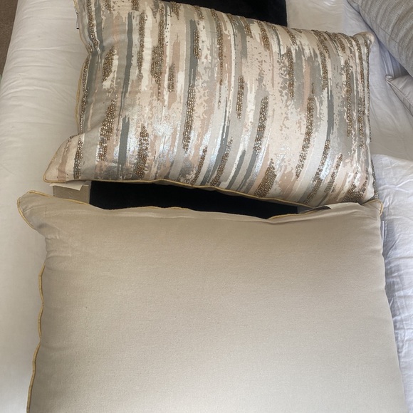 16x24 beaded pillows set of (2) - Picture 5 of 7